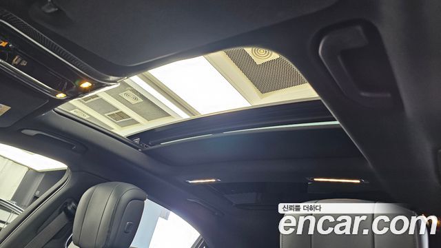 Mercedes-Benz S-Class 2024 — photo 18