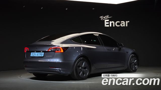 Tesla Model 3 2021 — photo 2