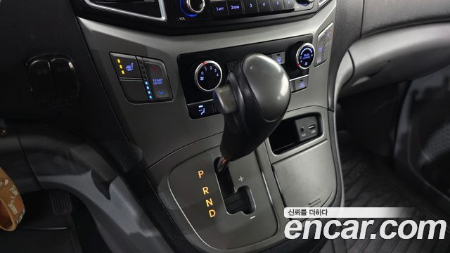 Hyundai Starex 2018 — photo 9