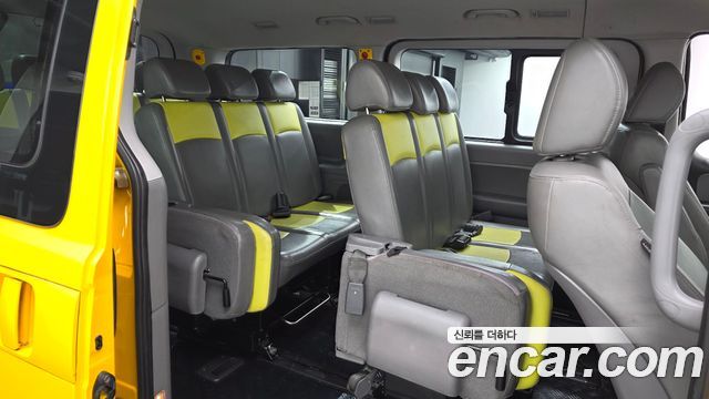 Hyundai Starex 2018 — photo 11
