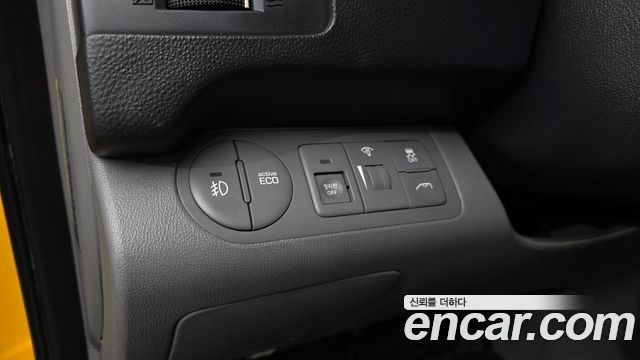 Hyundai Starex 2018 — photo 17