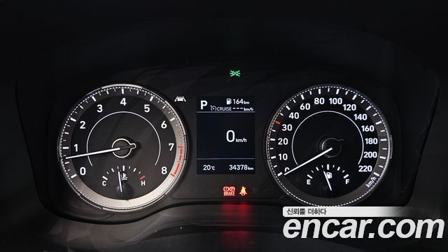 Hyundai Venue 2022 — photo 11