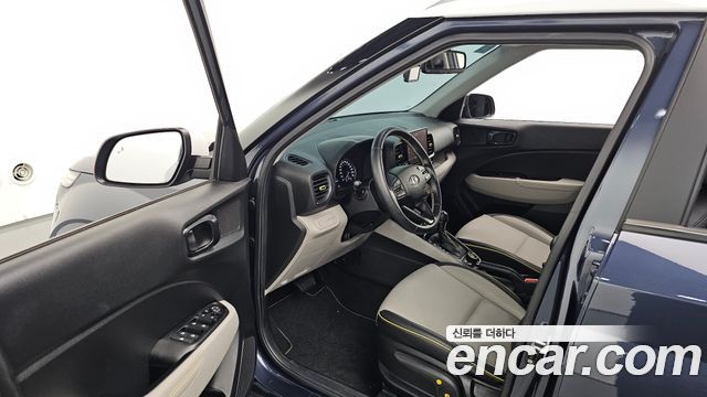 Hyundai Venue 2022 — photo 13