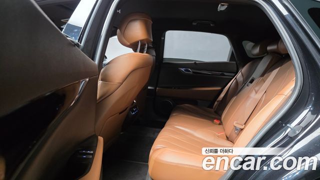 Genesis G80 2022 — photo 18