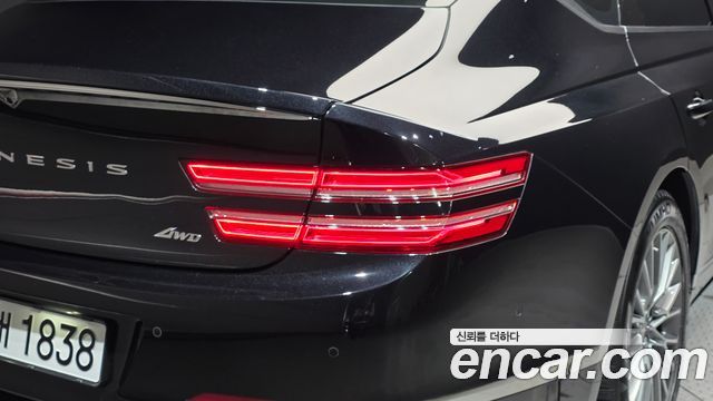 Genesis G80 2022 — photo 9