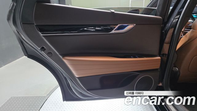 Genesis G80 2022 — photo 15