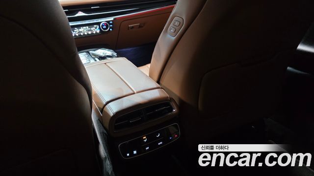 Genesis G80 2022 — photo 27