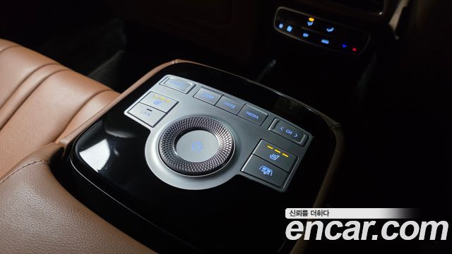 Genesis G80 2022 — photo 28