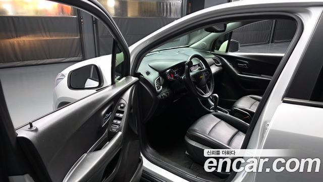 Chevrolet Korea Trax 2021 — photo 13