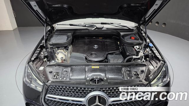 Mercedes-Benz GLE-Class 2024 — photo 6