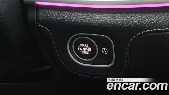 Mercedes-Benz GLE-Class 2024 — photo 18