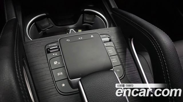 Mercedes-Benz GLE-Class 2024 — photo 27