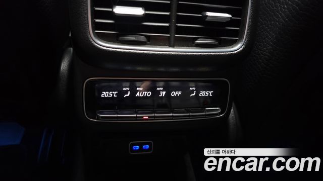 Mercedes-Benz GLE-Class 2024 — photo 34