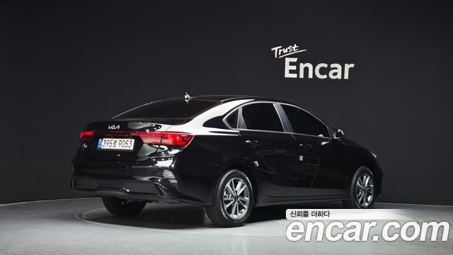 Kia K3 2022 — photo 2