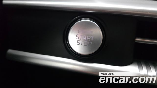 Kia K5 2023 — photo 30