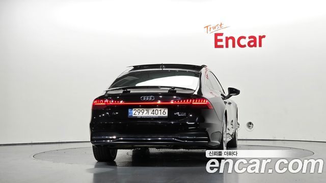 Audi A7 2022 — photo 4