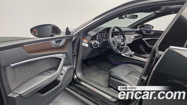 Audi A7 2022 — photo 13