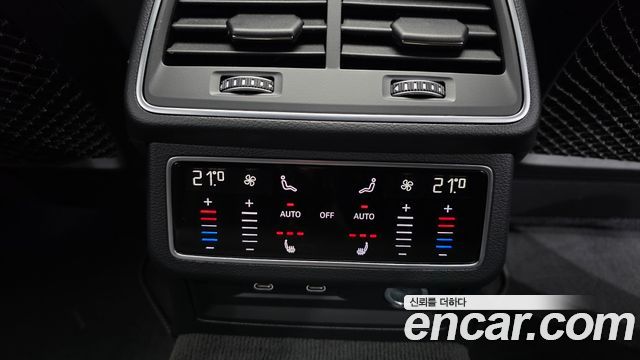 Audi A7 2022 — photo 29