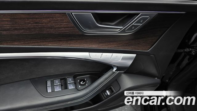 Audi A7 2022 — photo 30