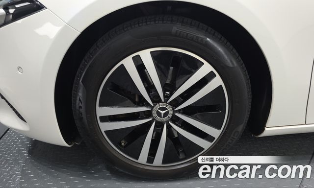 Mercedes-Benz A-Class 2021 — photo 5