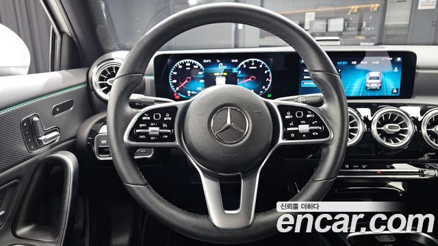 Mercedes-Benz A-Class 2021 — photo 19