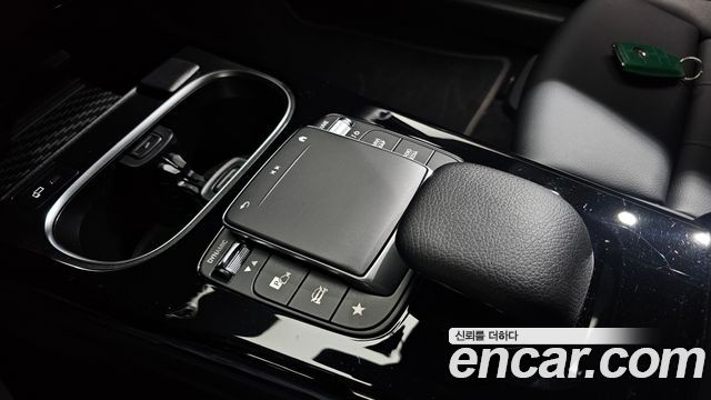 Mercedes-Benz A-Class 2021 — photo 21