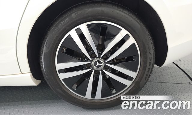 Mercedes-Benz A-Class 2021 — photo 7