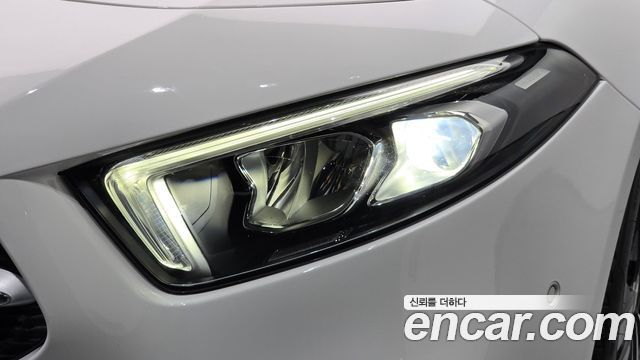 Mercedes-Benz A-Class 2021 — photo 8