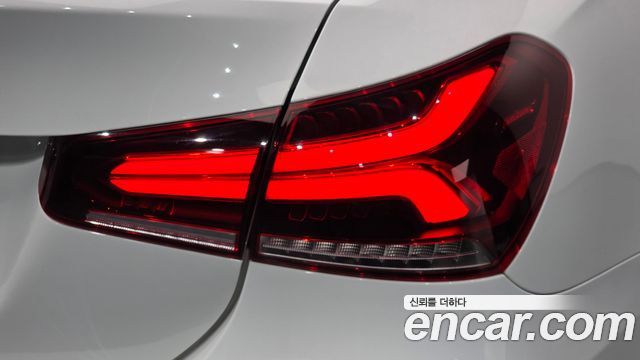 Mercedes-Benz A-Class 2021 — photo 9