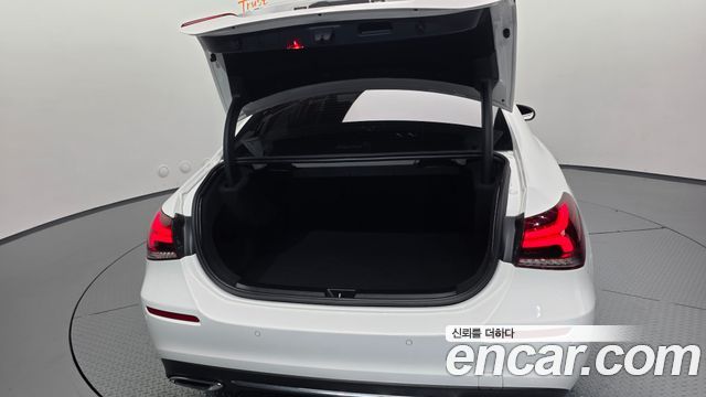 Mercedes-Benz A-Class 2021 — photo 32