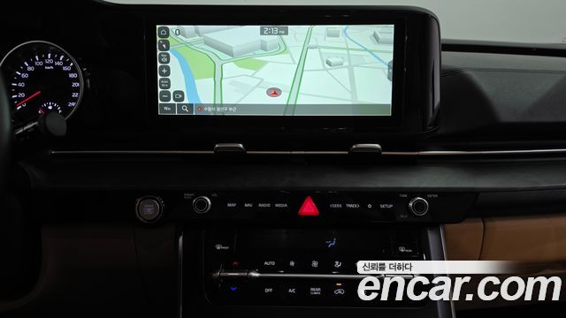 Kia Canival 2022 — photo 19