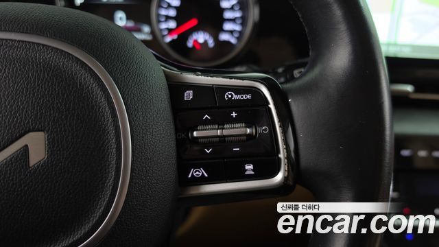 Kia Canival 2022 — photo 22
