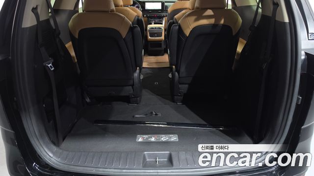 Kia Canival 2022 — photo 23