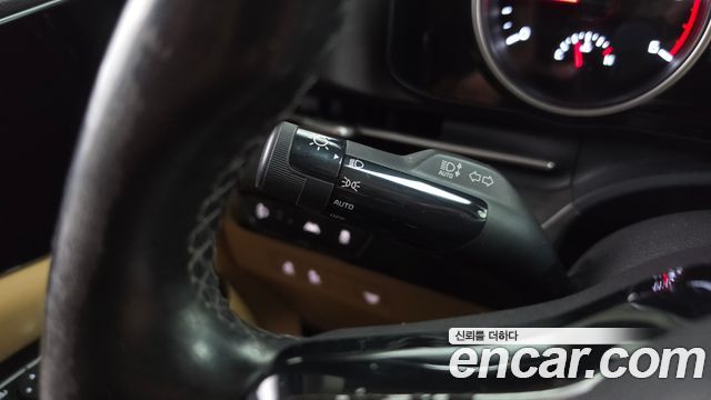Kia Canival 2022 — photo 30