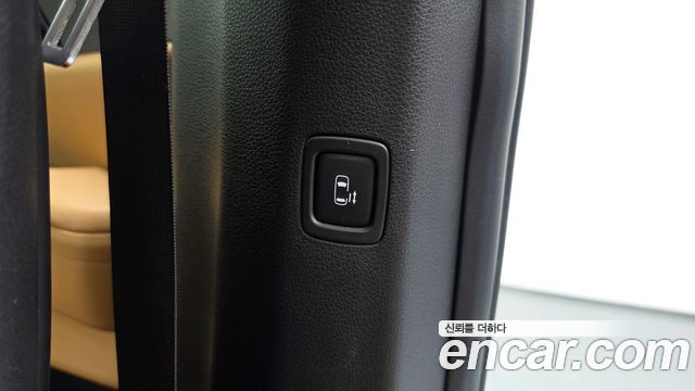 Kia Canival 2022 — photo 31