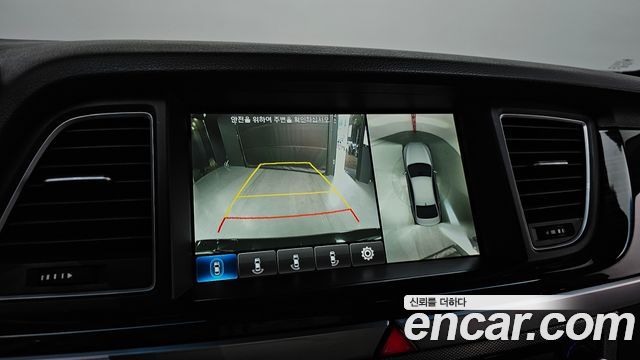 Genesis G80 2017 — photo 21