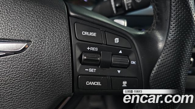 Genesis G80 2017 — photo 27