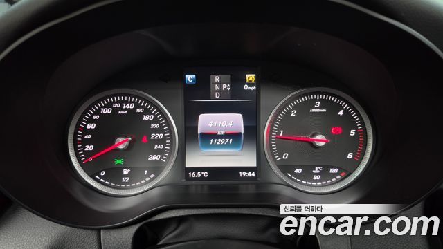 Mercedes-Benz C-Class 2016 — photo 11