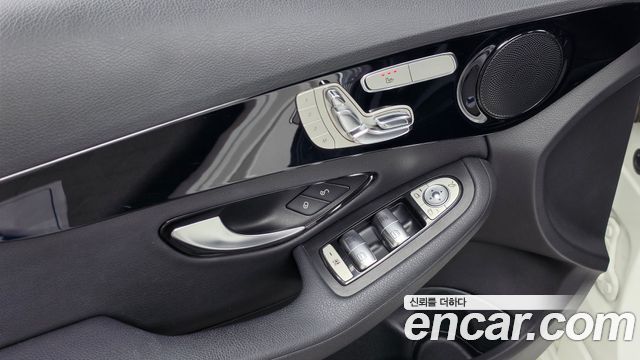 Mercedes-Benz C-Class 2016 — photo 26
