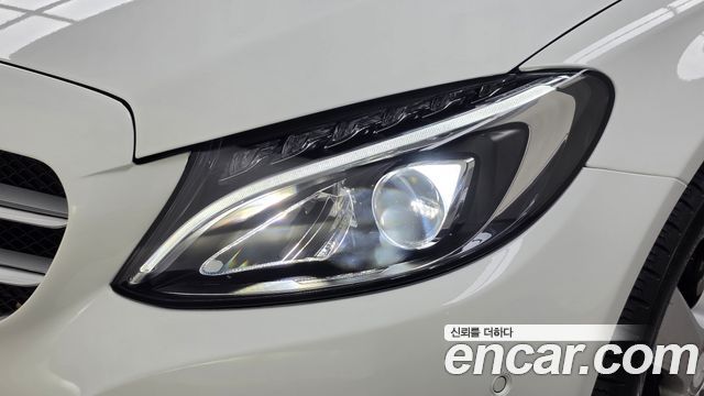 Mercedes-Benz C-Class 2016 — photo 8