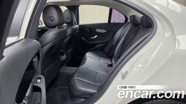 Mercedes-Benz C-Class 2016 — photo 16