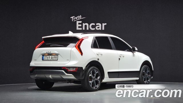 Kia Niro 2024 — photo 2