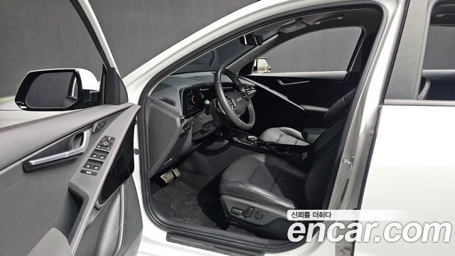 Kia Niro 2024 — photo 10