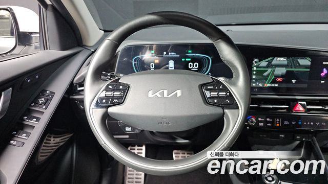 Kia Niro 2024 — photo 11
