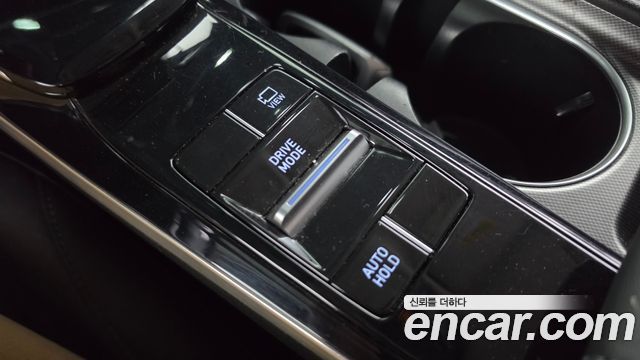 Hyundai Sonata 2022 — photo 19