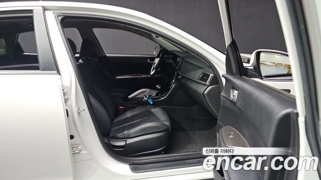 Kia K5 2020 — photo 26