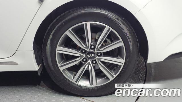 Kia K5 2020 — photo 7