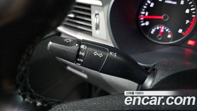 Kia K5 2020 — photo 30