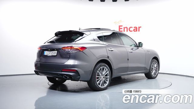 Maserati Levante 2019 — photo 2