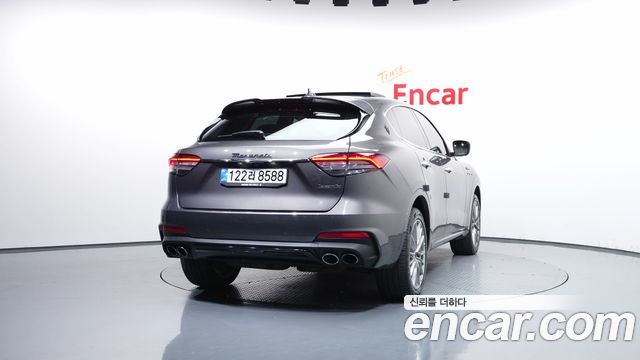 Maserati Levante 2019 — photo 4